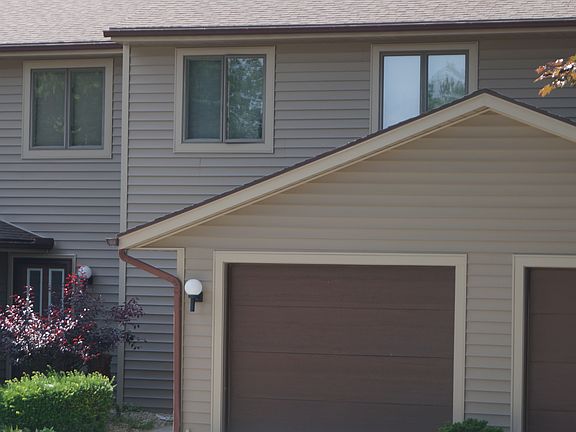 2nd image of 44 Brookview Dr