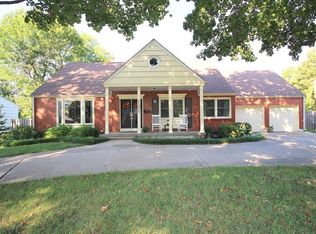 3400 NE Mohawk Ln, Kansas City, MO 64116