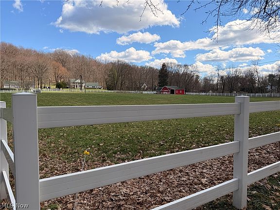 3rd image of 535 Crystal Lake Rd