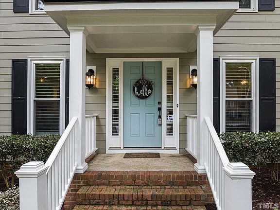 3rd image of 5821 Hedgemoor Dr