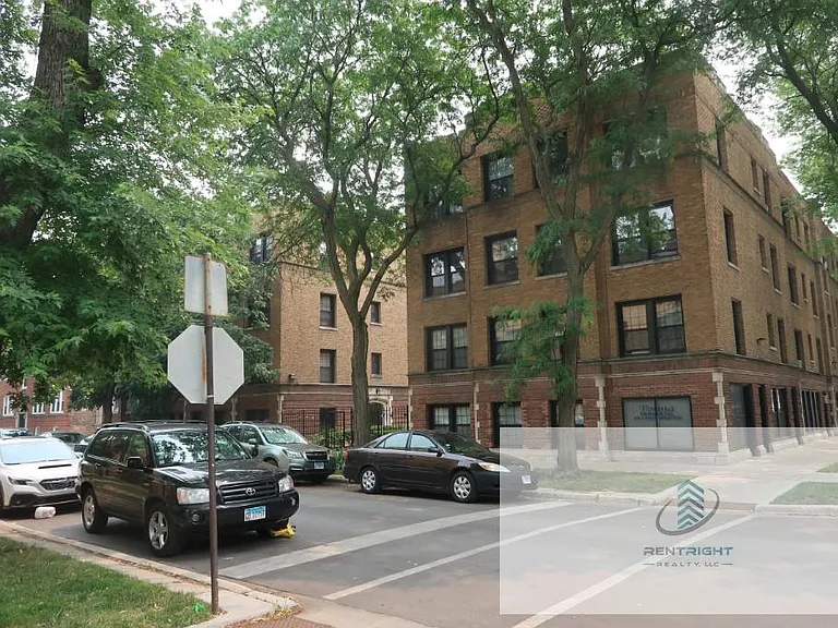 2617-25 W Gunnison St #2617-1B — Photo 12