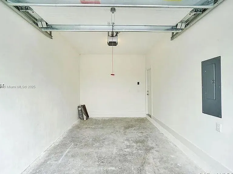 7231 NW 103rd Path — Photo 15