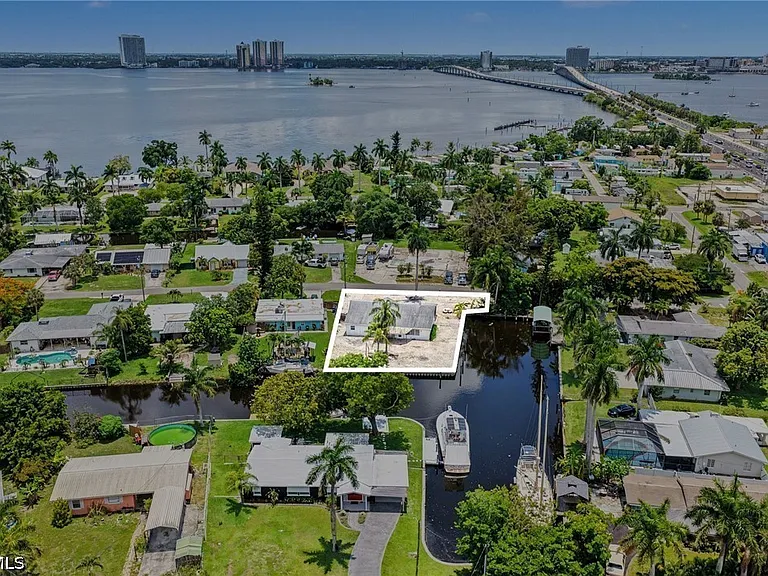 20 Estate Dr — Photo 21
