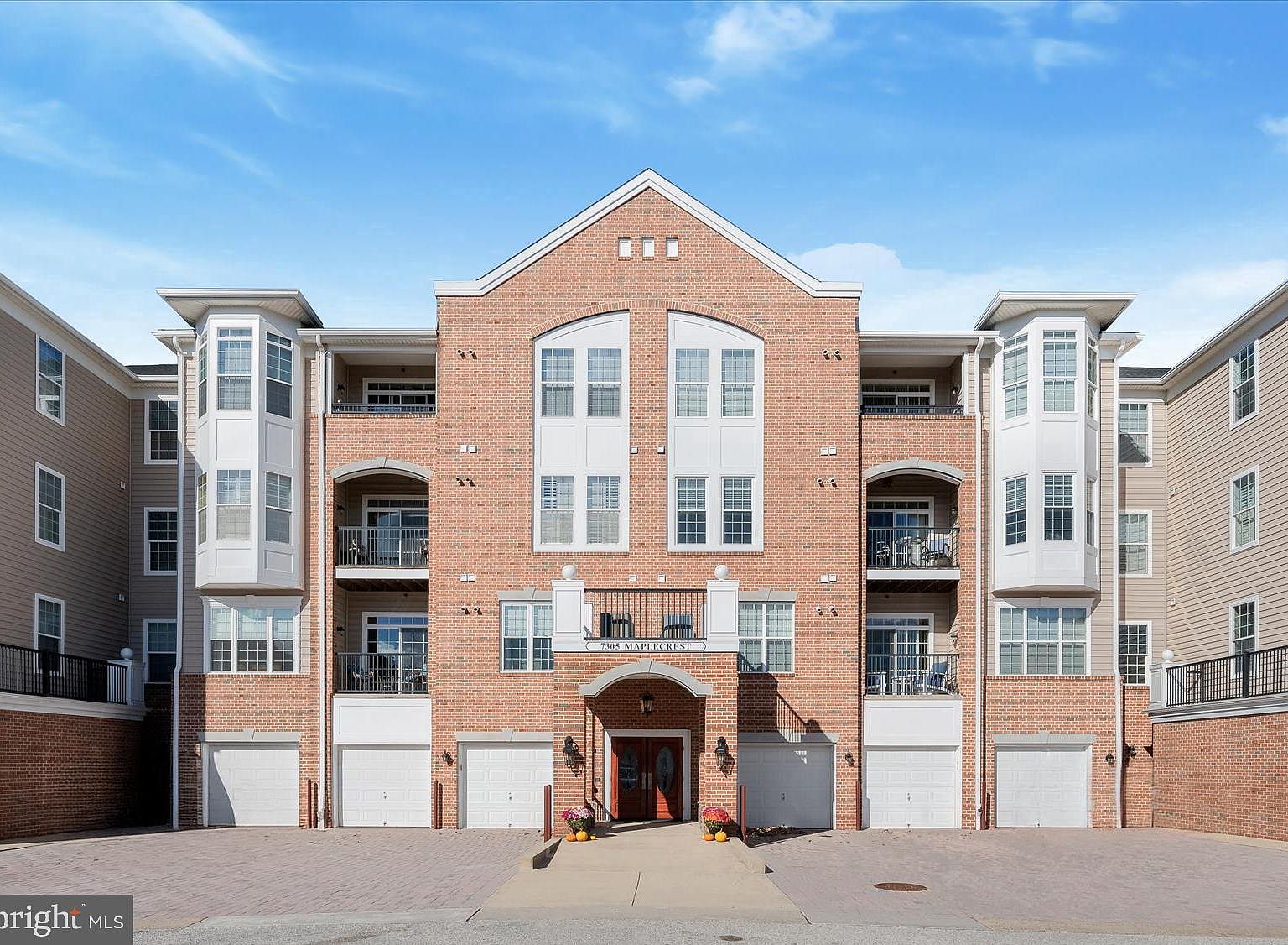 7305 Maplecrest Rd UNIT 207