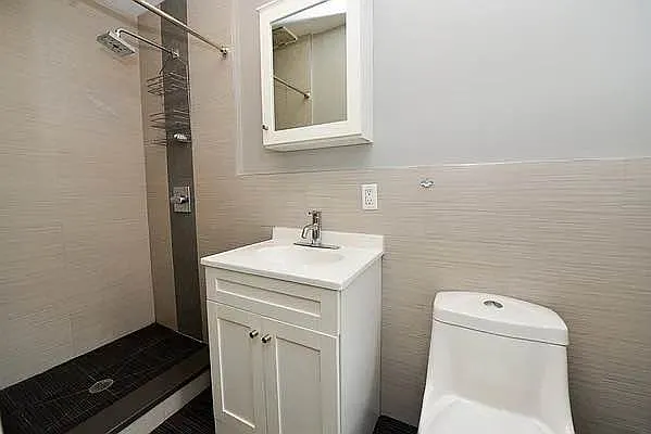 Rented by Bruma Realty LLC | media 7