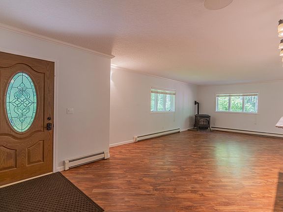 3rd image of 240 Peregrine Dr