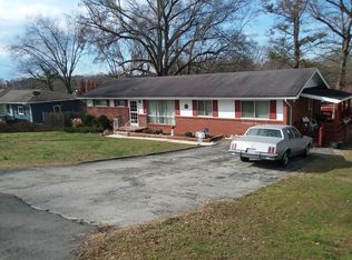 129 Clara Lee Dr, Rossville, GA 30741