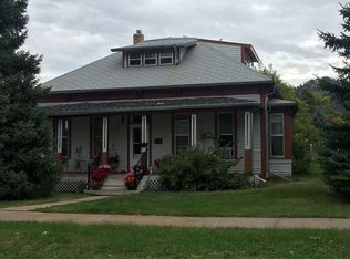 704 N 8th St, Spearfish, SD 57783
