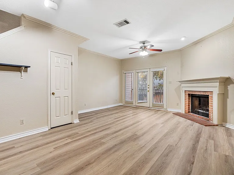 2408 Enfield Rd #211 — Photo 34