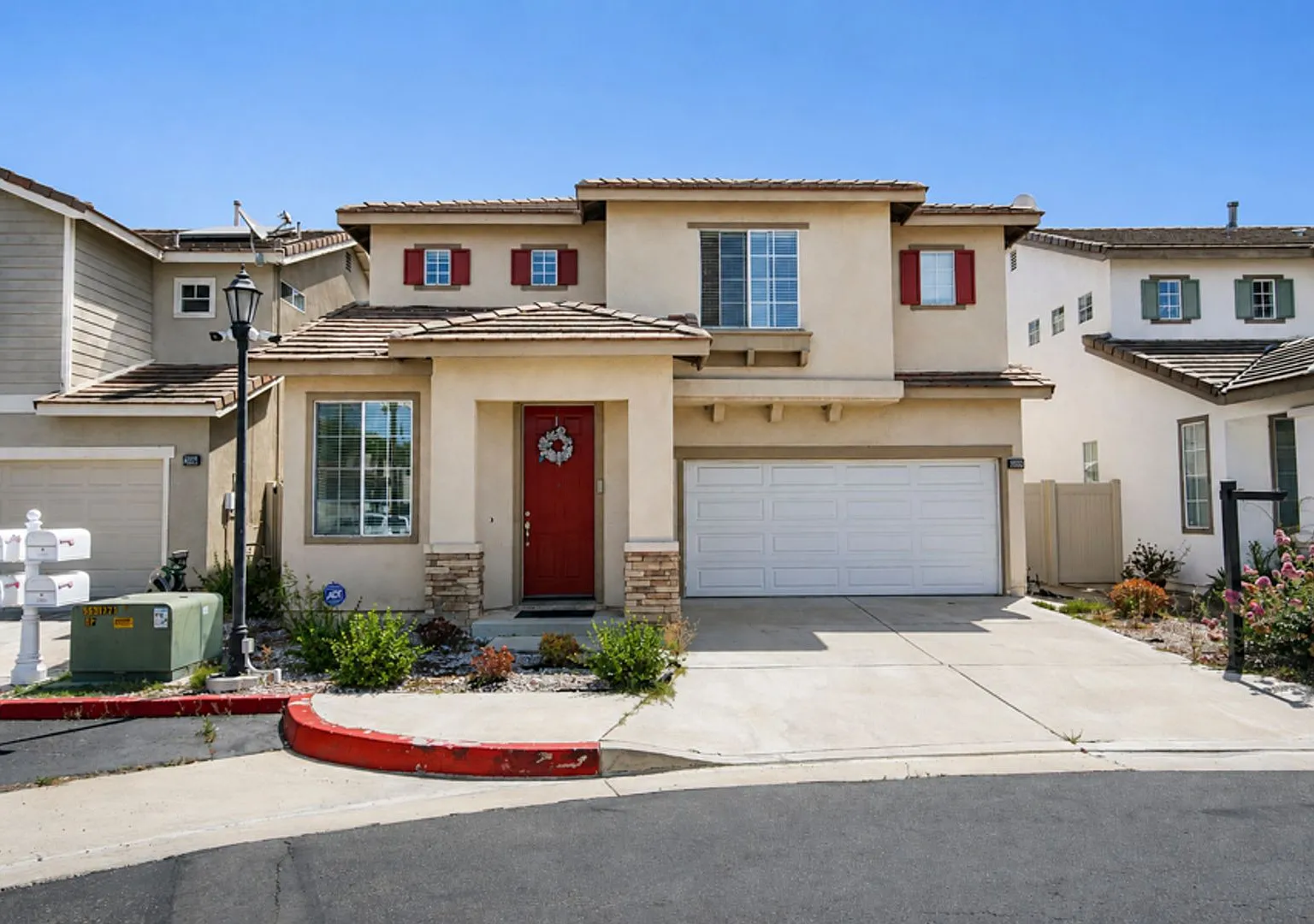 Move-In Ready Westminster 4BD in Gated Community — Photo 1
