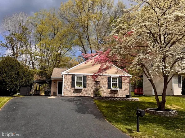 1105 Vermont Ln, Downingtown, PA 19335