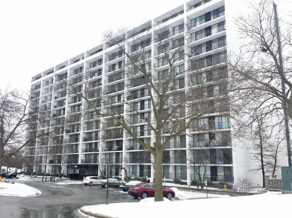 2015 S Finley Rd APT 609, Lombard, IL 60148