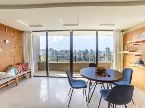 583 Kamoku St APT 3705, Honolulu, HI 96826