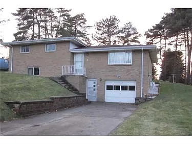 383 Crescent Dr photo 1