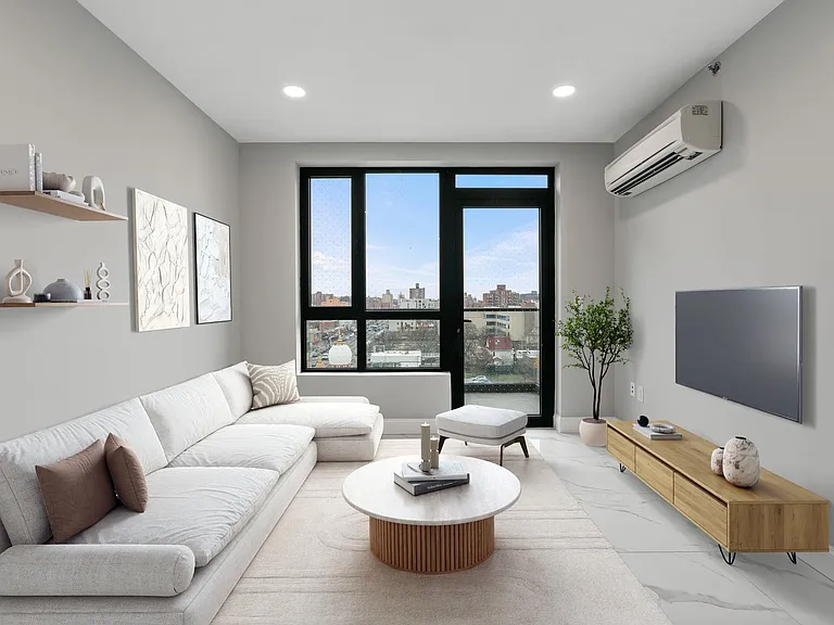 15002 Hillside Ave — Photo 3