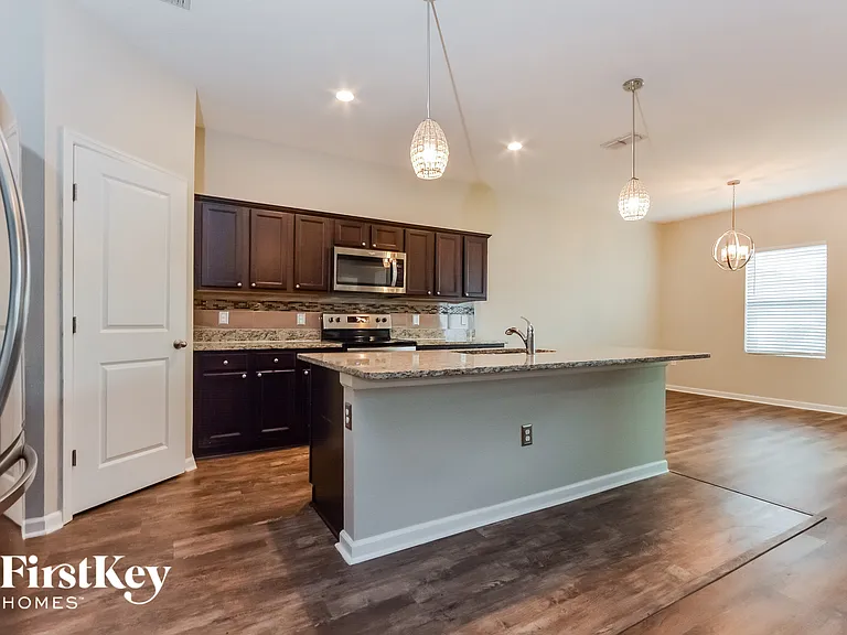 876 Orchid Grove Blvd — Photo 5