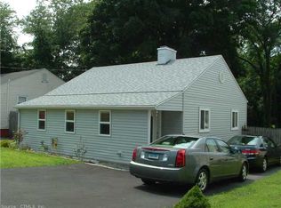 1586 Quinnipiac Ave, New Haven, CT 06513
