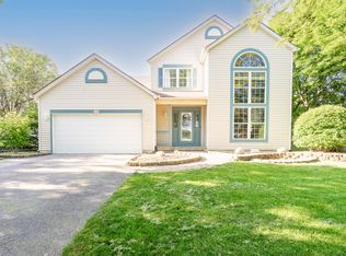 1814 Grassy Knoll Dr, Romeoville, IL 60446