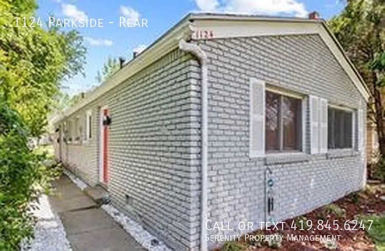 1st image of 1124 Parkside Rear