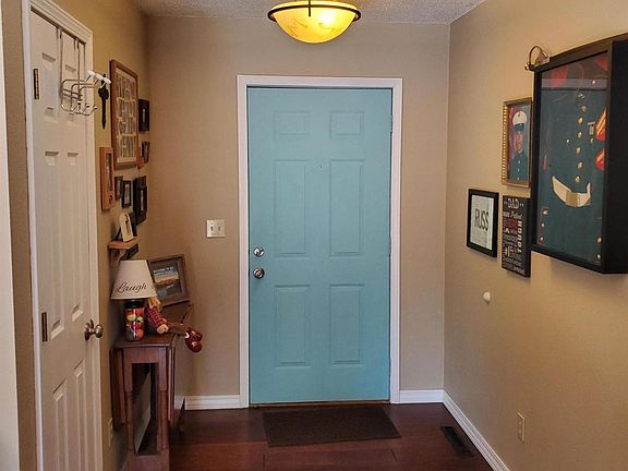 5th image of 114 Southview Dr