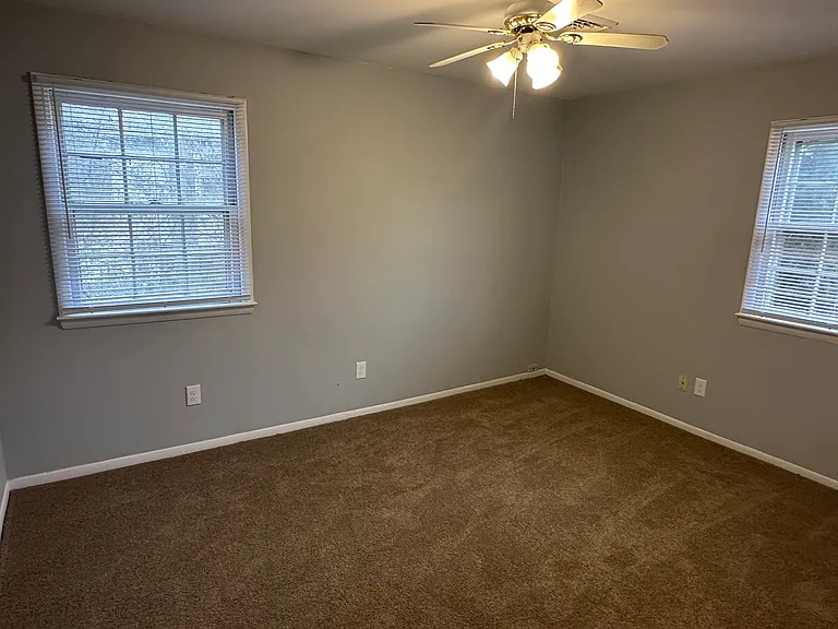 1711 Rose Hill Ct — Photo 8