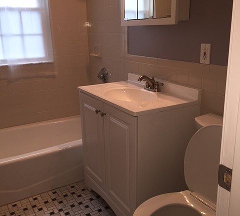 Full bathroom