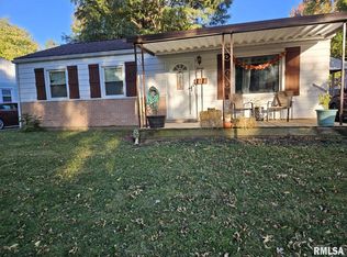 24 Beverly Rd, Springfield, IL 62702