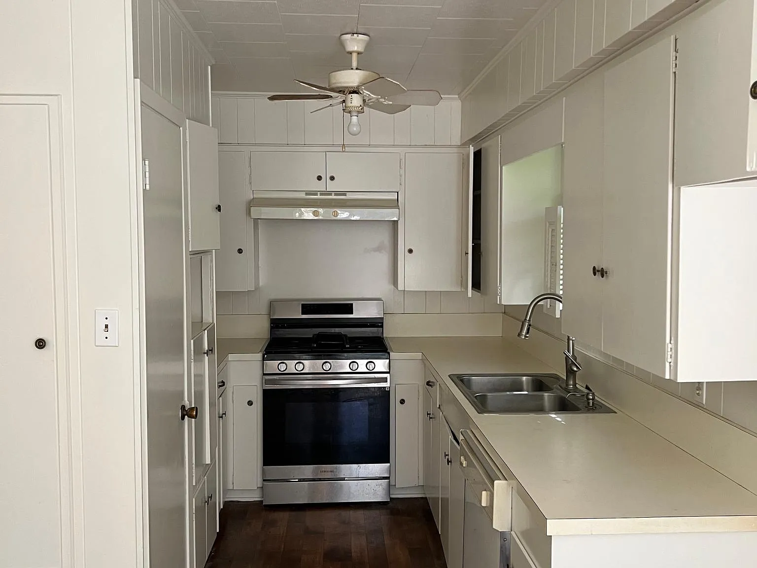 3 bed, 1500 sqft, $1,600 — Photo 3