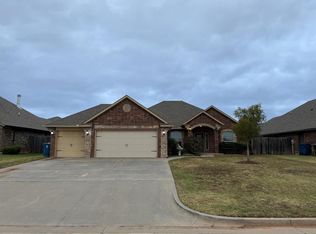 2121 Mill Creek Way, Choctaw, OK 73020