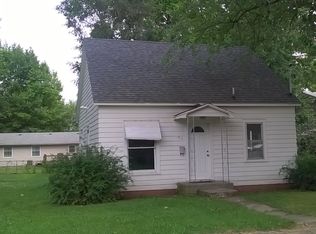 419 N State St, Macomb, IL 61455