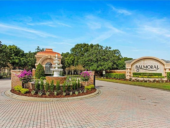 4th image of 9009 Balmoral Mews Sq