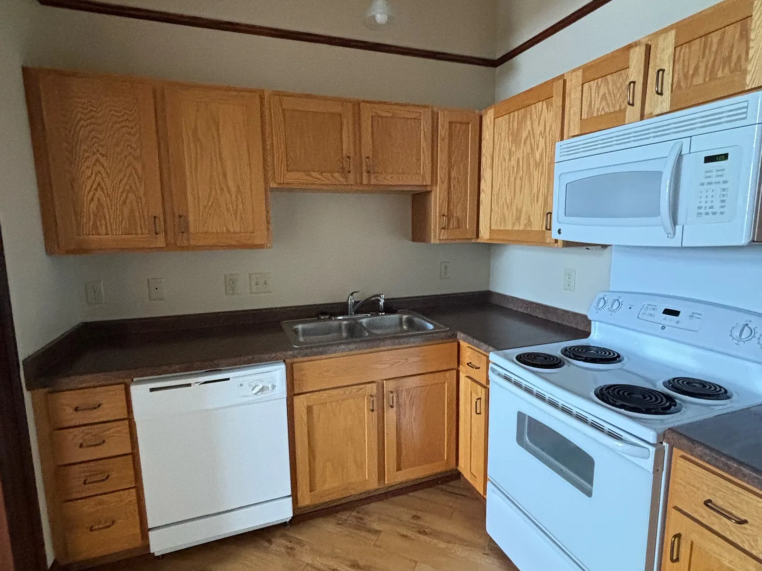 Washington Apartments - 304 — Photo 4