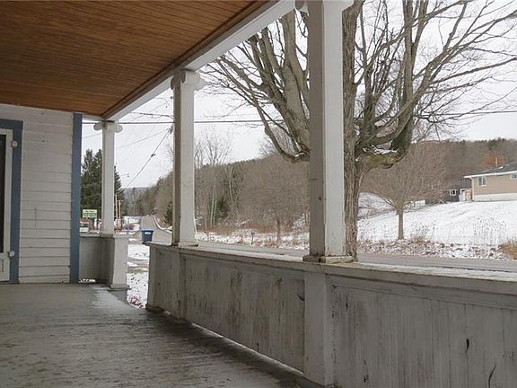3rd image of 219 W Main St