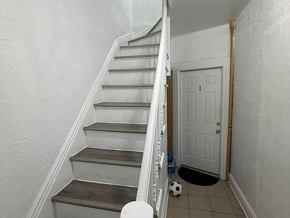 2nd image of 10 Grace Ave Floor 2