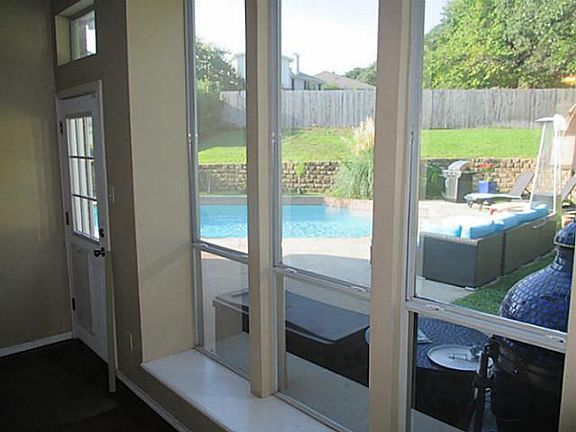 3rd image of 7704 Stonebank Ct