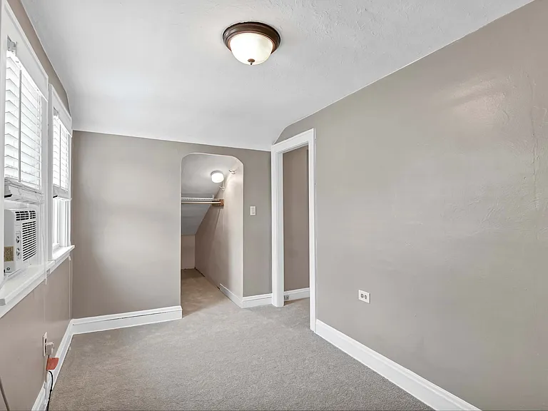 17316 Archdale Ave #3 — Photo 17
