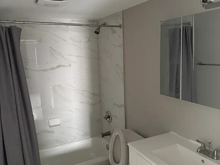 255 SW 7th St #10 — Photo 6