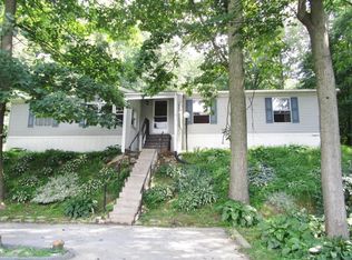 5872 Limeville Rd, Gap, PA 17527