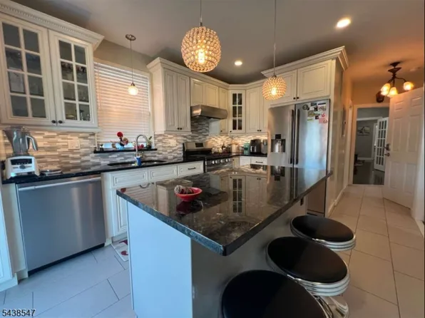 736 Pennington St #1, Elizabeth, NJ 07202
