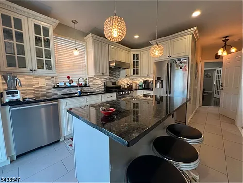 736 Pennington St #1 Photo 1