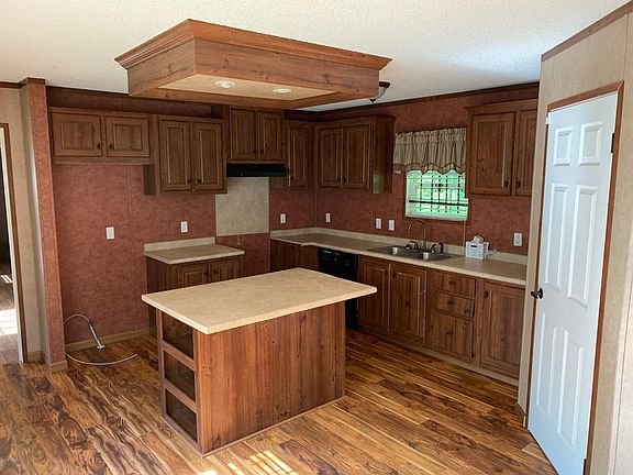 5th image of 1102 Orchard Park Dr