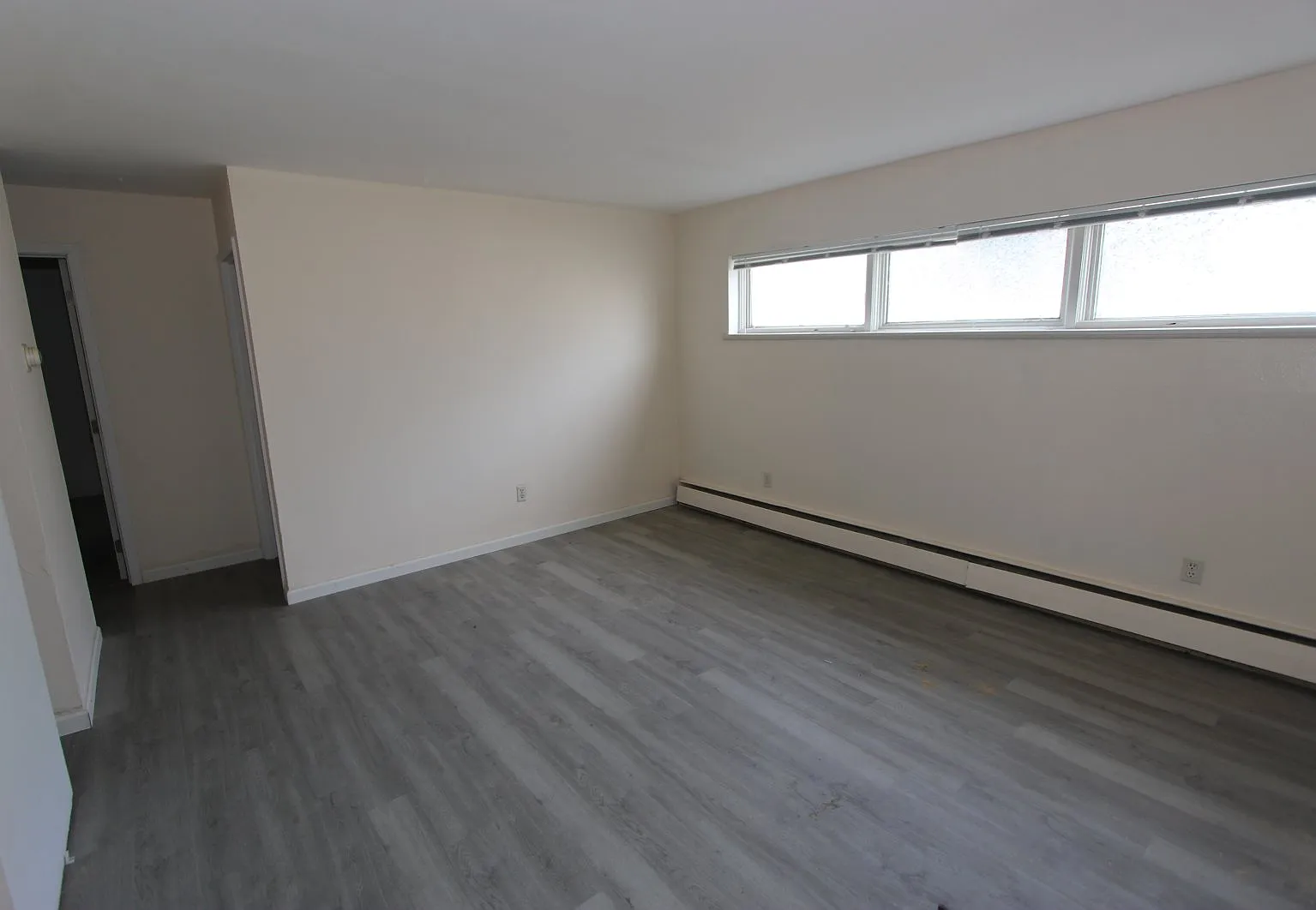 2 bed, 950 sqft, $1,600 — Photo 4