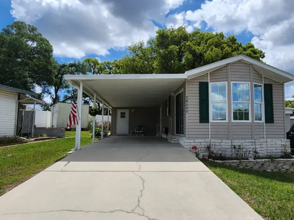 7820 Wire Rd #203, Zephyrhills, FL 33540