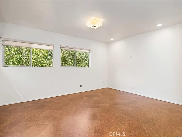 3946 Alta Mesa Dr — Photo 25