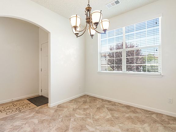 4th image of 4010 Sierra Alta Ave NE