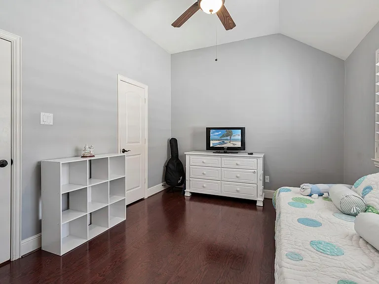 18918 Villa Bergamo Ln — Photo 26