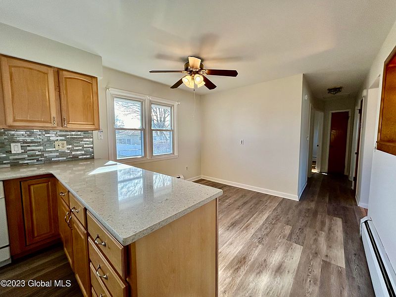 5th image of 12 Arden Court