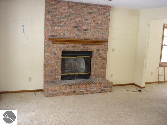 2nd image of 1444 Fairwood Dr