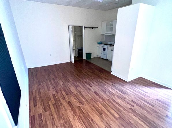 7009 Main St APT 4