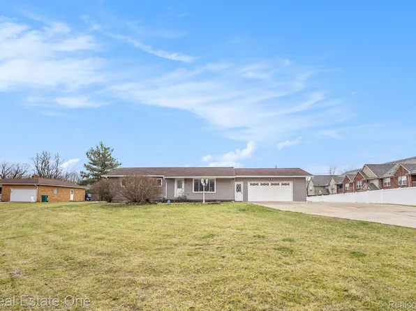 100 Collier Rd, Auburn Hills, MI 48326